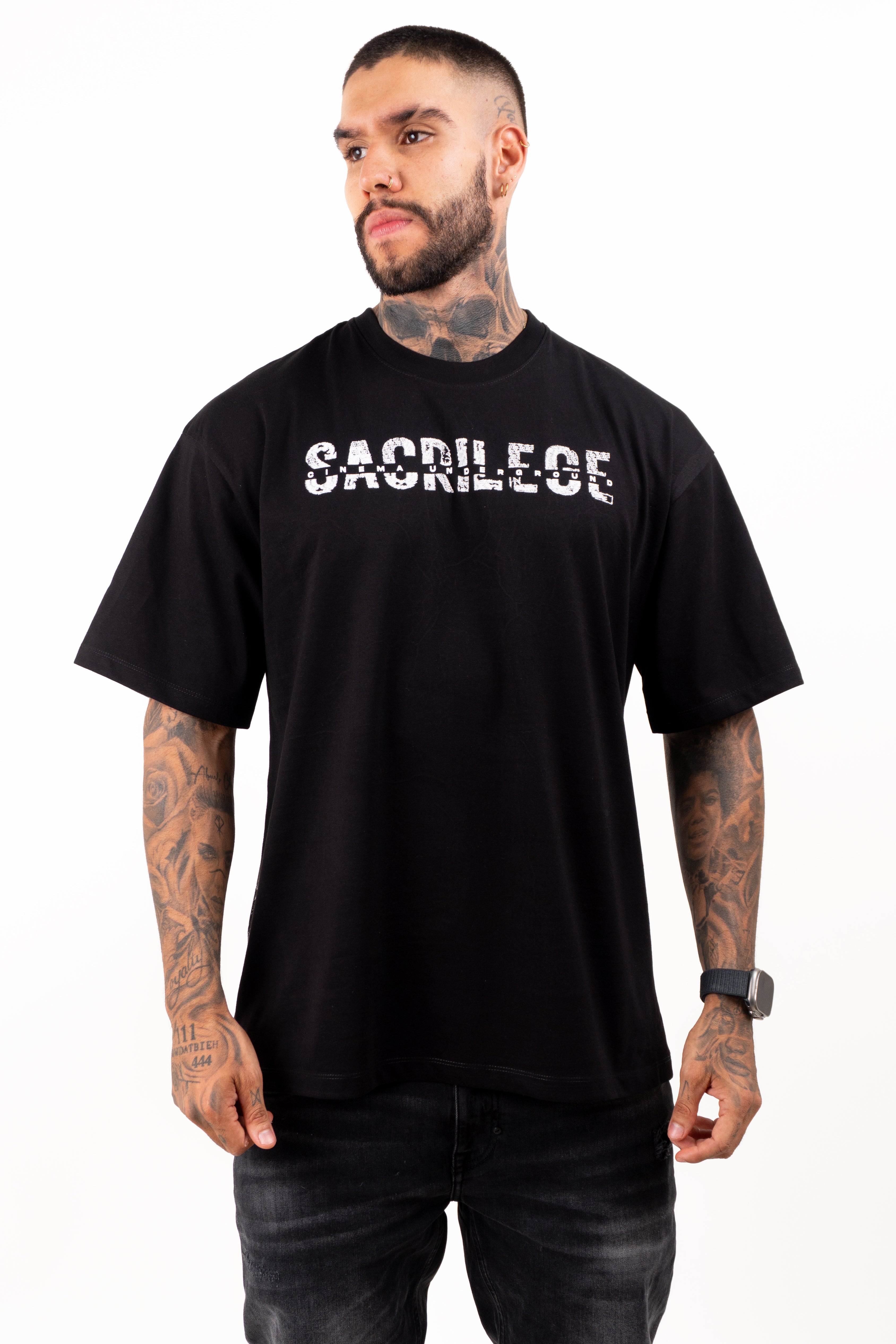 Camiseta over SACRILECE
