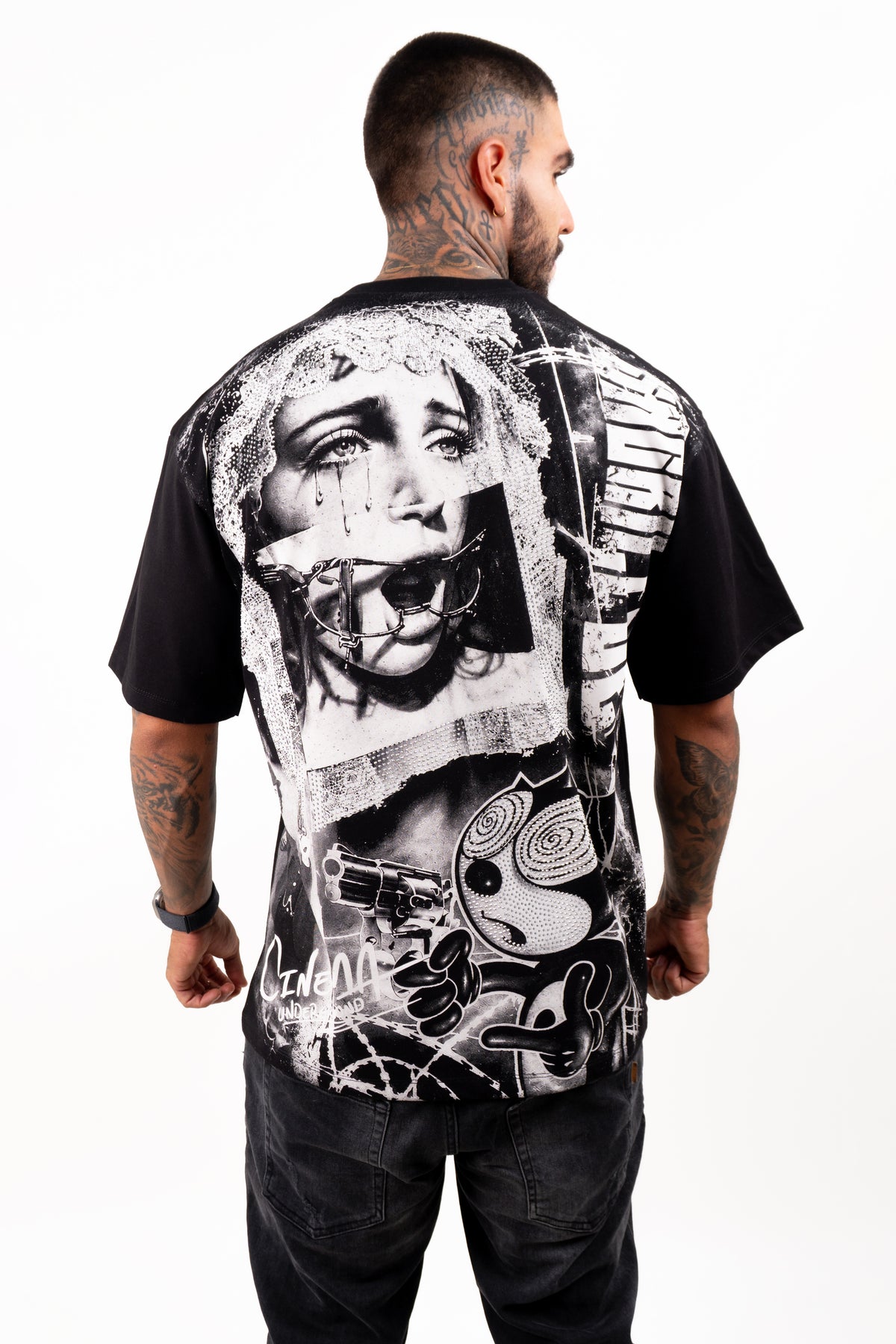 Camiseta over SACRILECE
