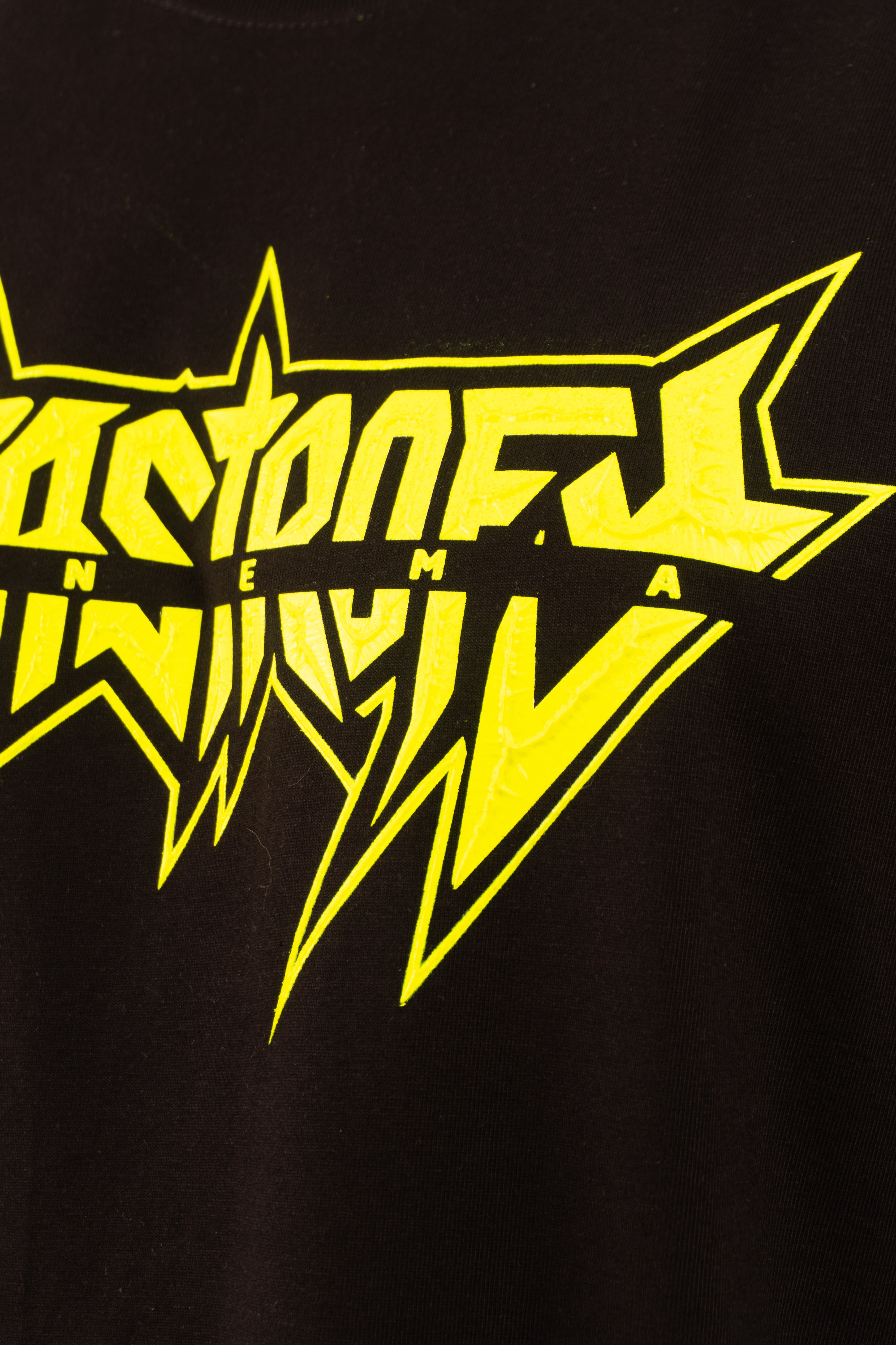 Camiseta over TOXIC pedrería