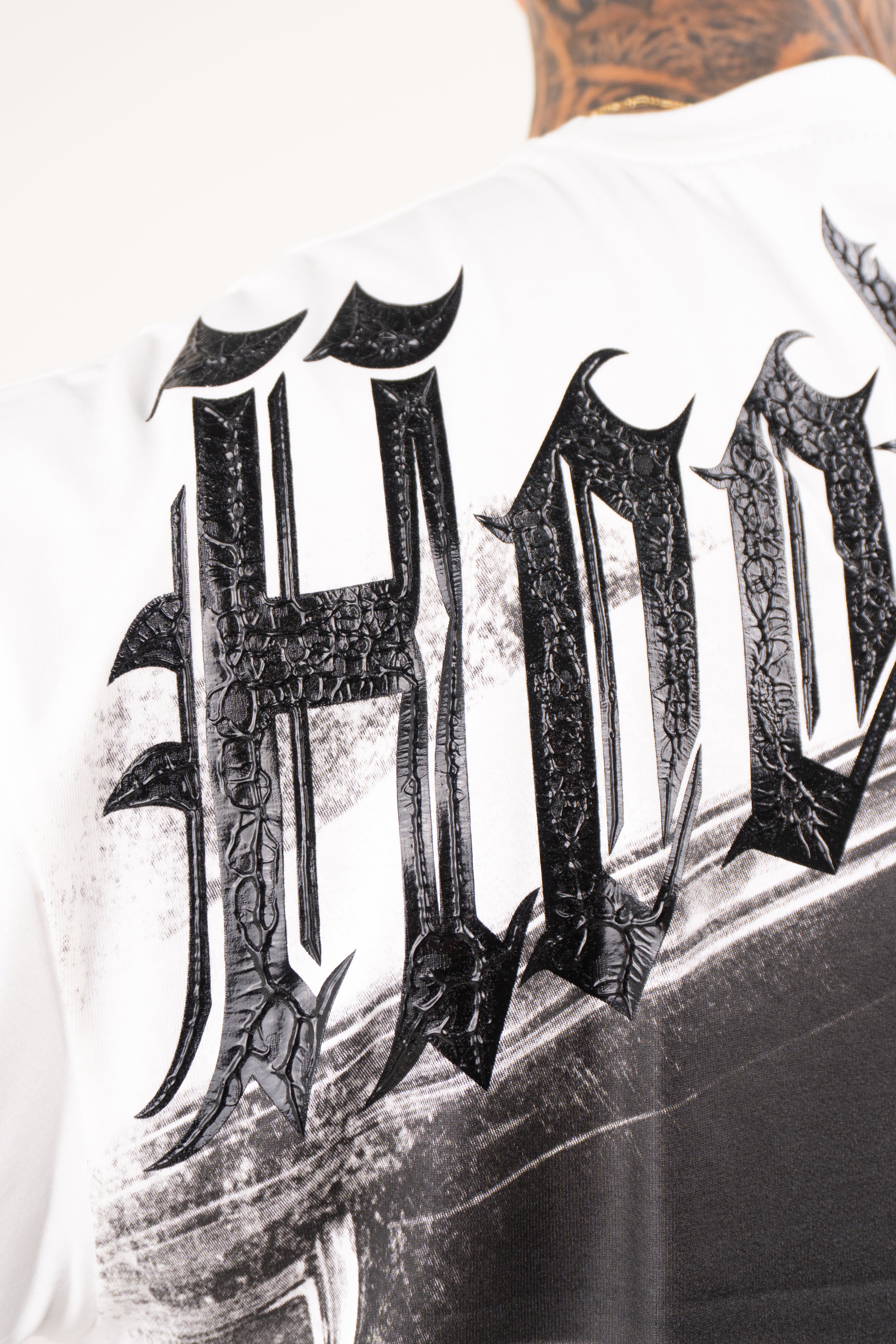 Camiseta over HOODLUM