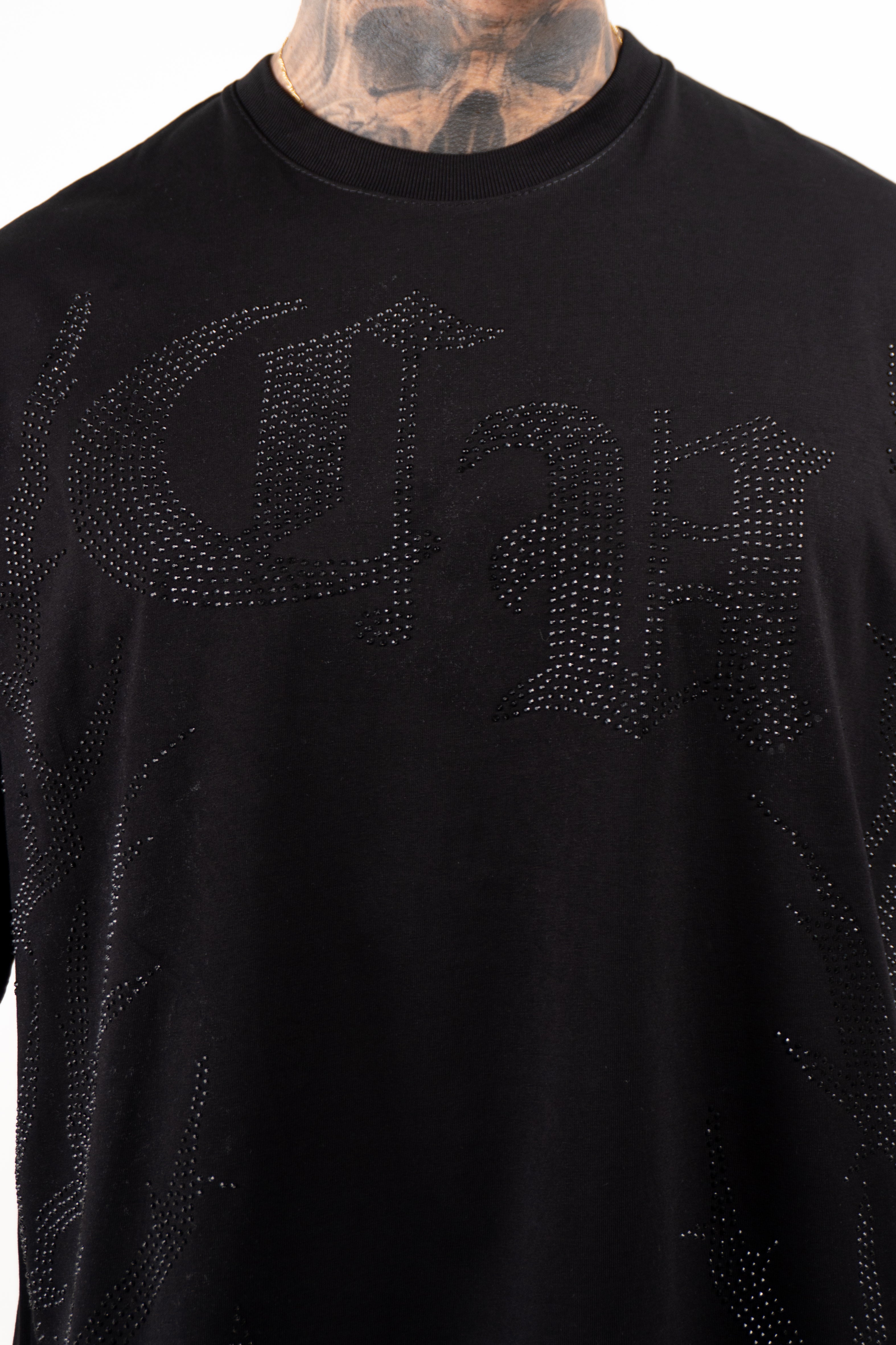 Camiseta over WAR piedra negra