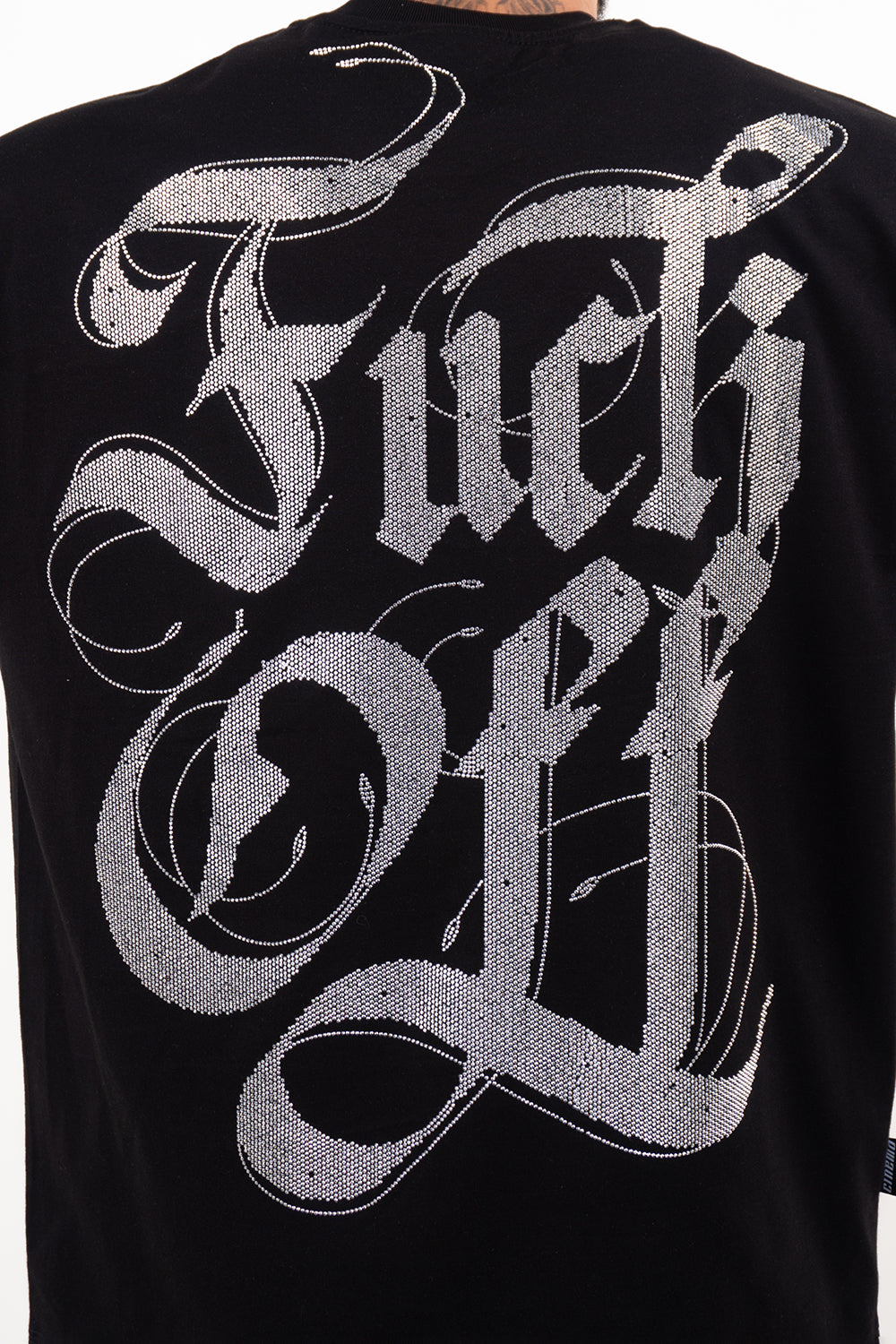 Camiseta over FUCK OFF p. plateada