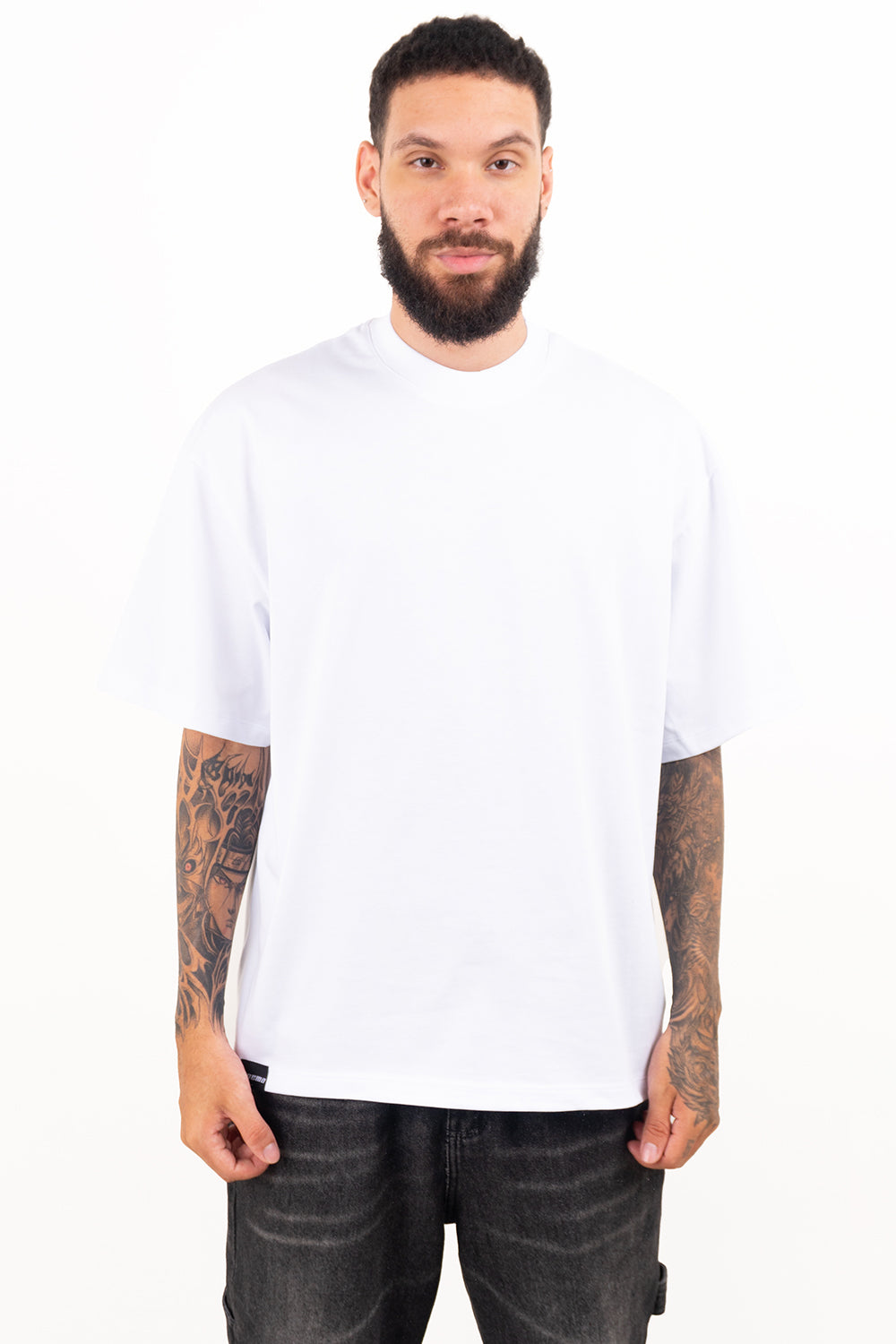PACK X3- CAMISETAS BÁSICAS BOXY FIT- NEGRO Y BLANCO