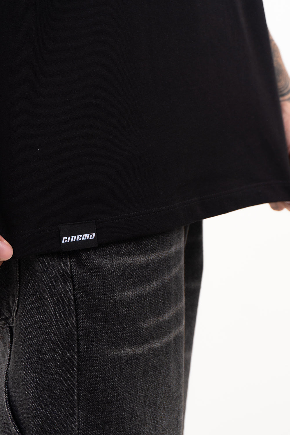 PACK X2-CAMISETAS BÁSICAS BOXY FIT -NEGRO Y BLANCO