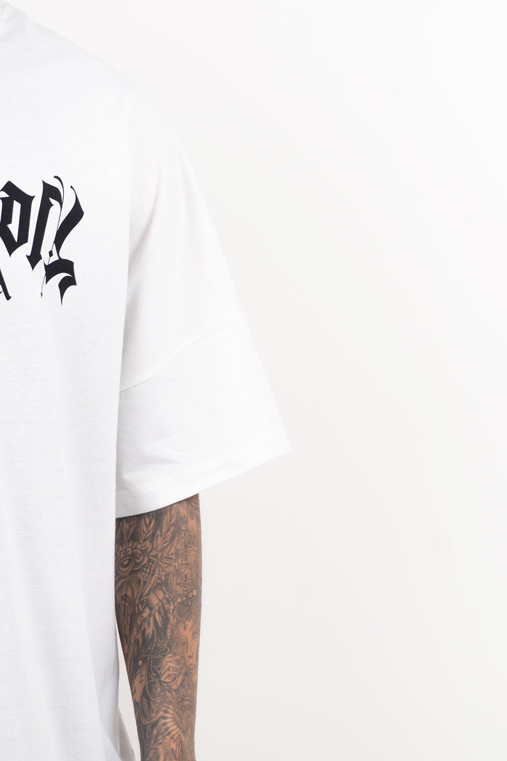 Camiseta over con taches ANARCHY
