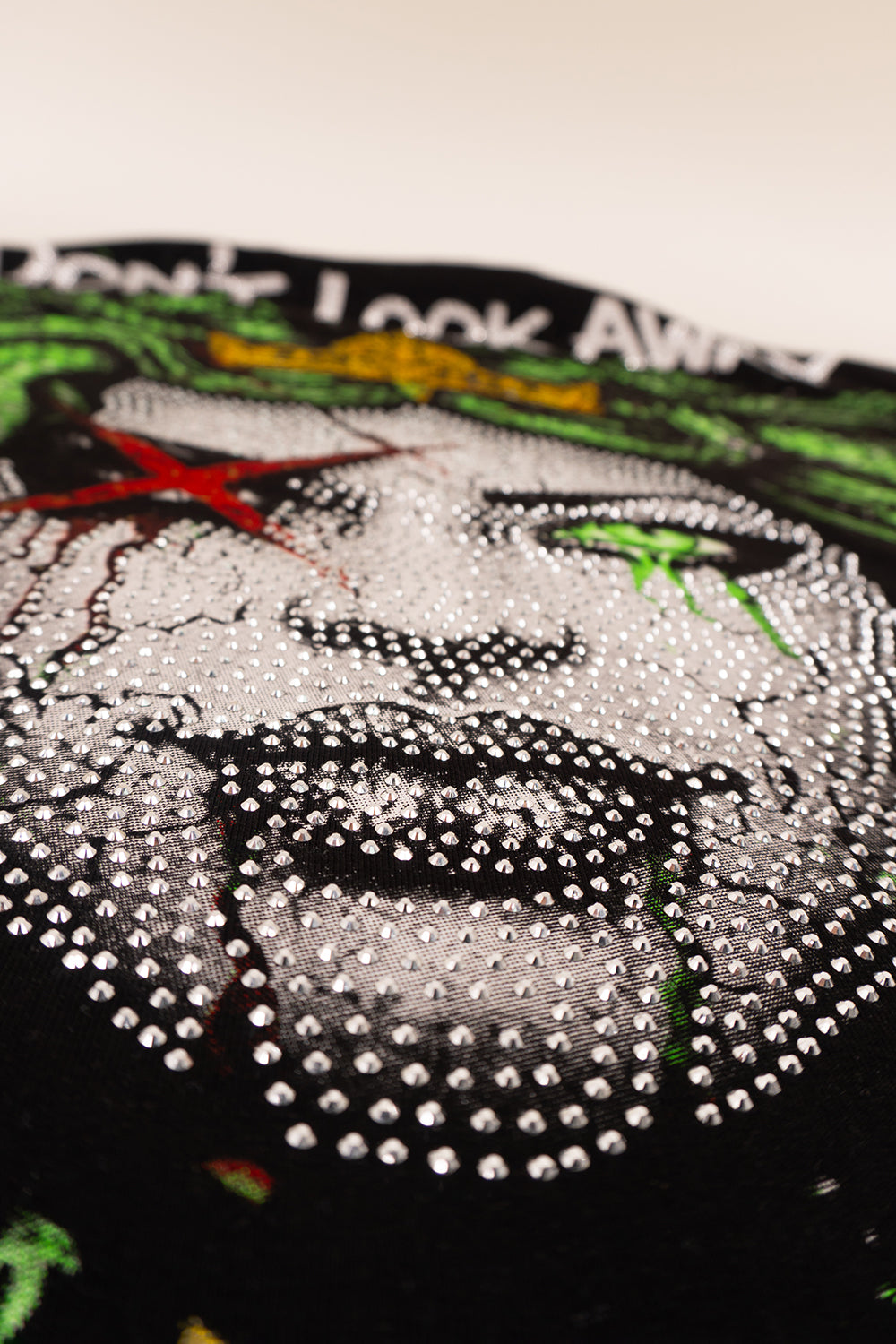 Camiseta over DON´T LOOK