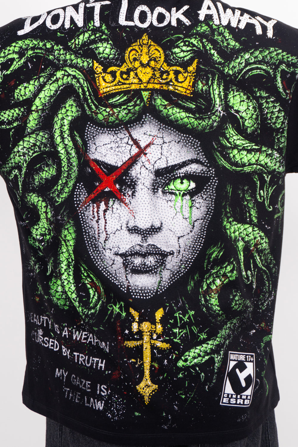 Camiseta over DON´T LOOK
