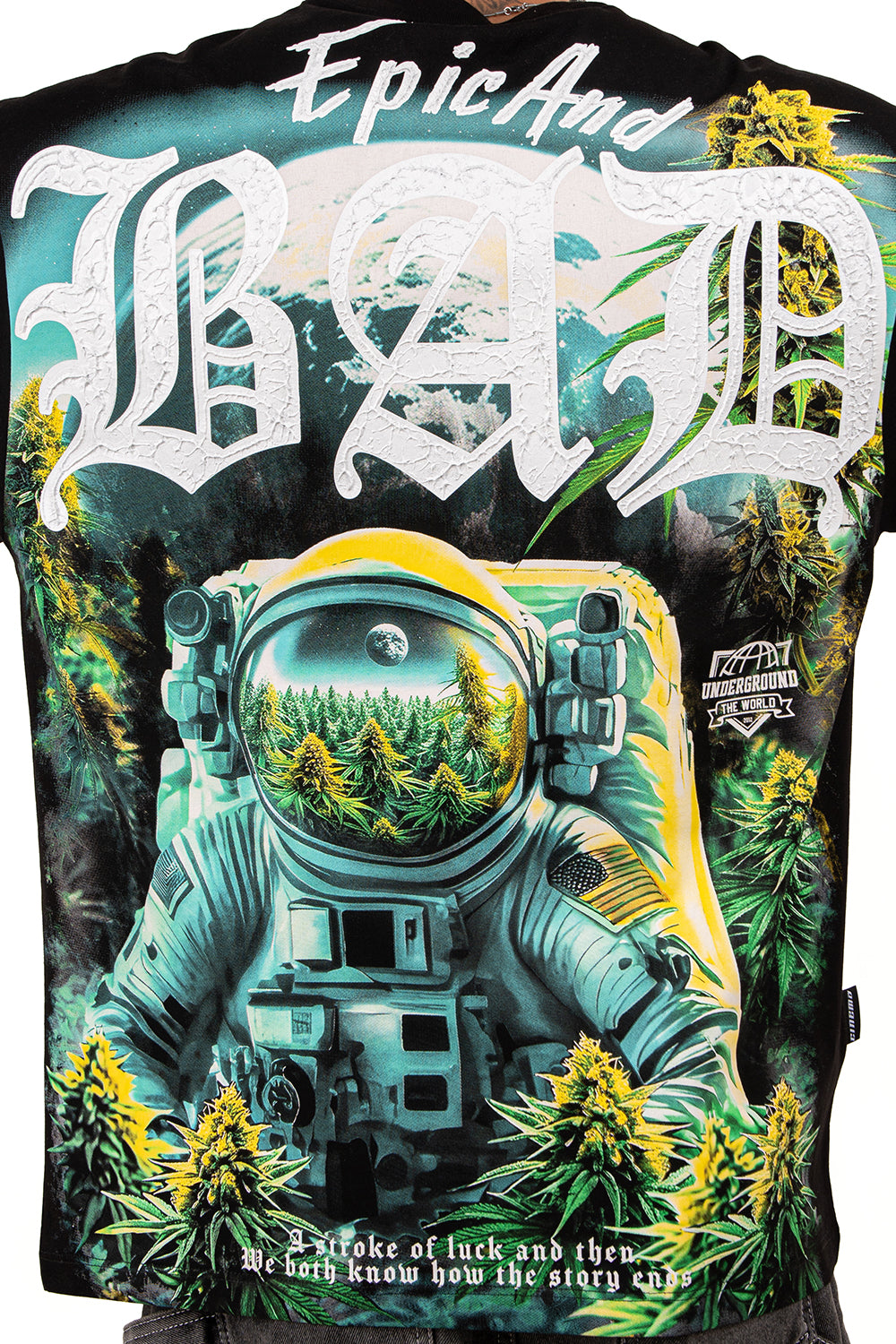 Camiseta over BLACK MOON