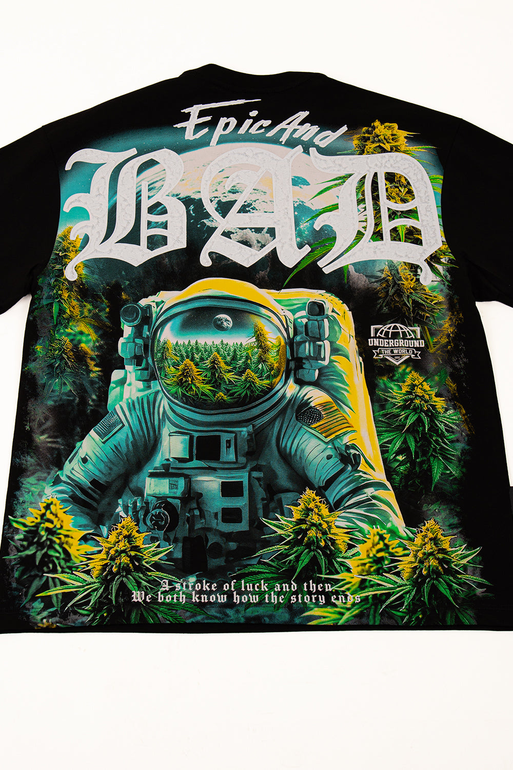 Camiseta over BLACK MOON