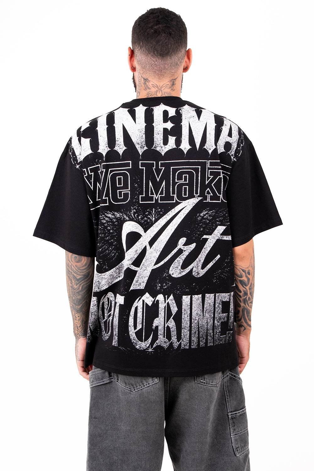 Camiseta over WE MAKE ART