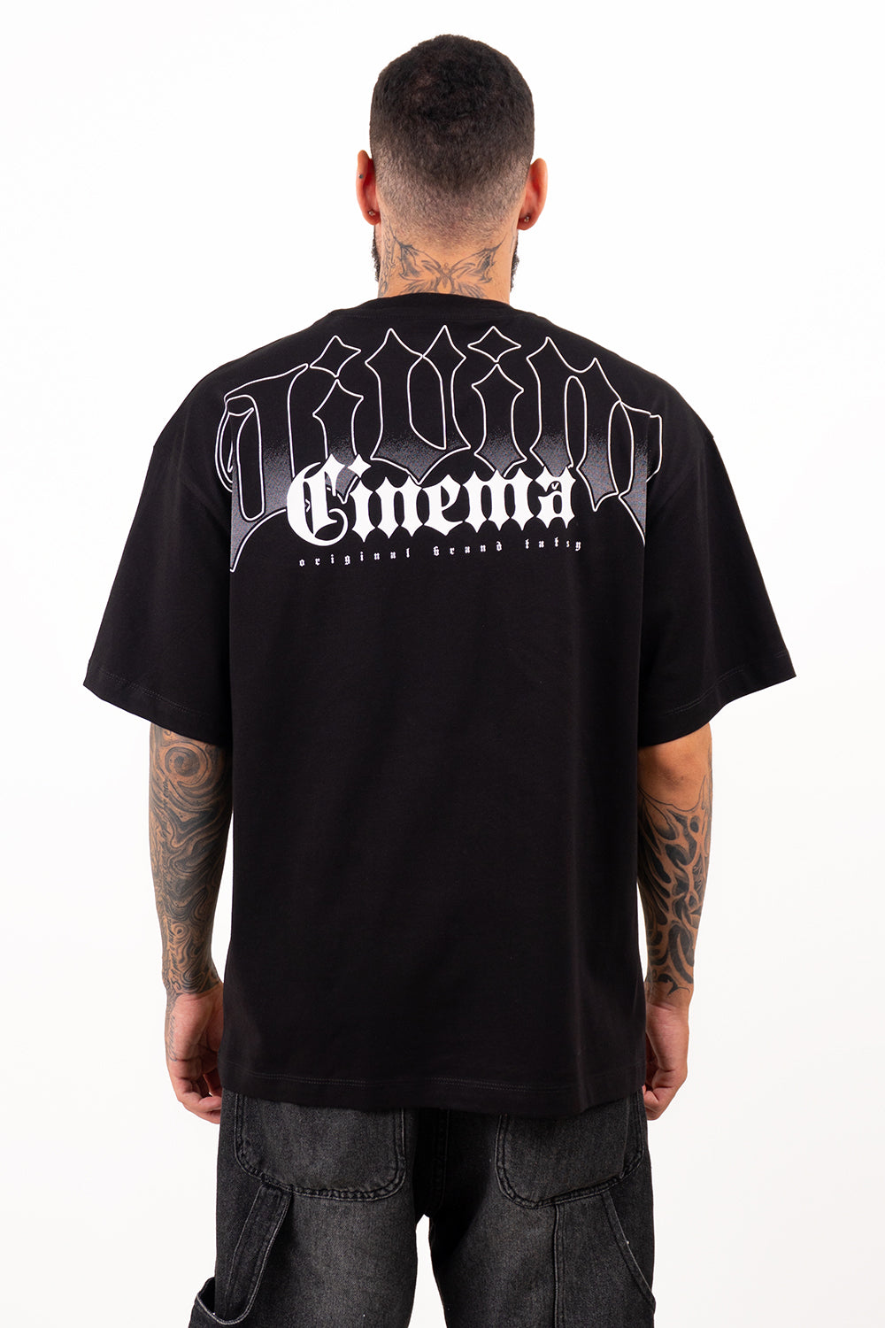 Camiseta over-DIVINE