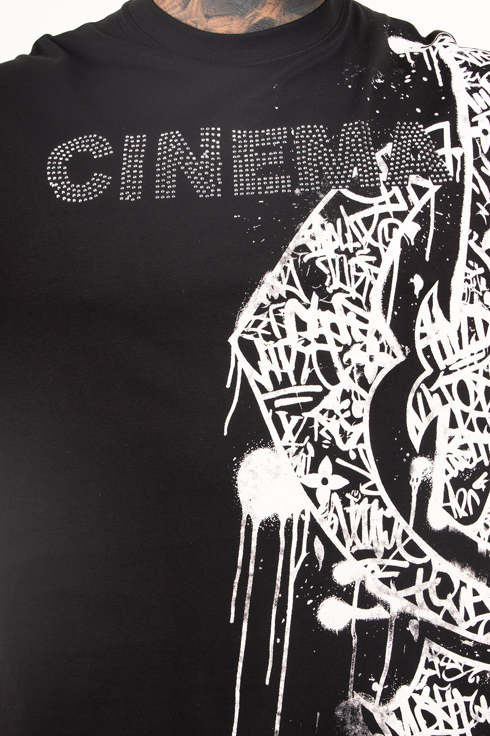 Camiseta over C.U