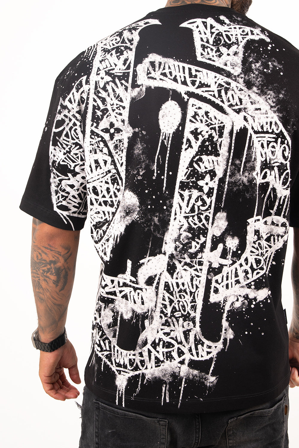 Camiseta over C.U