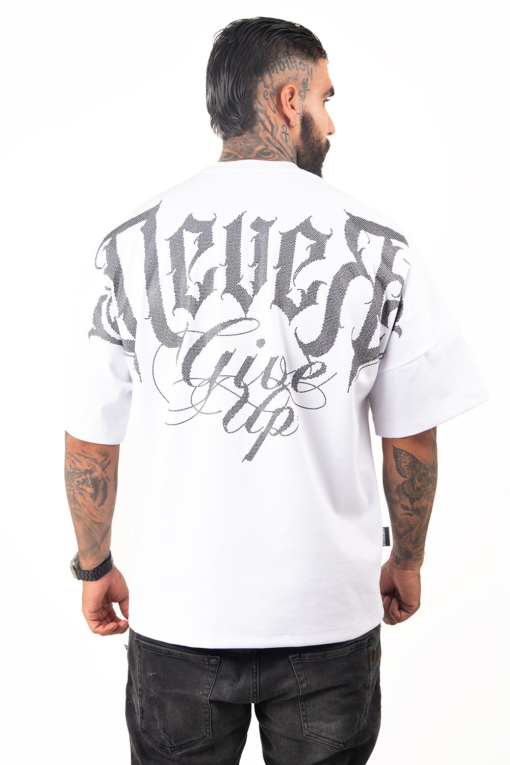 Camiseta over NEVER GIVE UP blanco