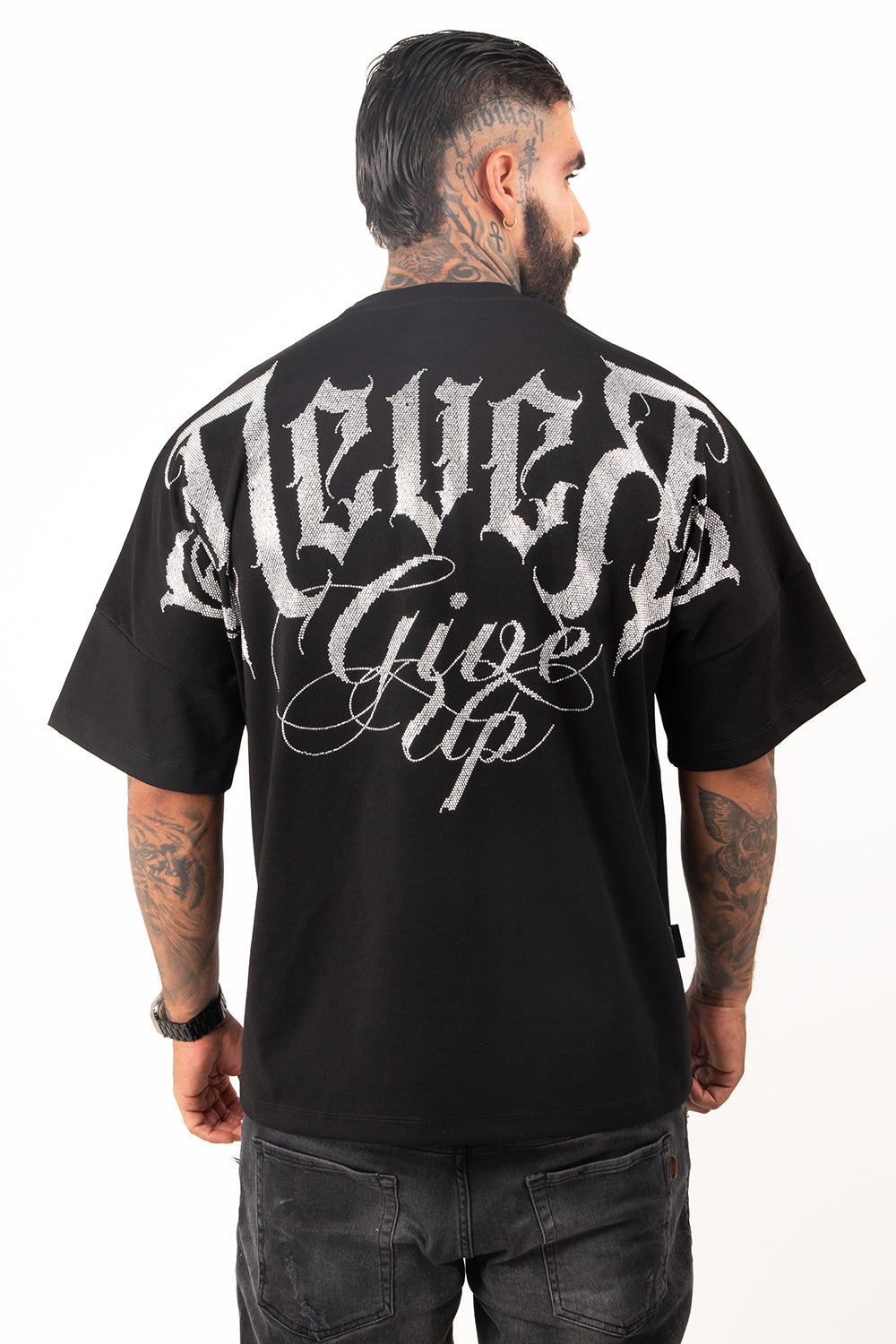 Camiseta over NEVER GIVE UP plata