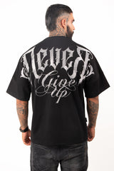 Camiseta over NEVER GIVE UP plata