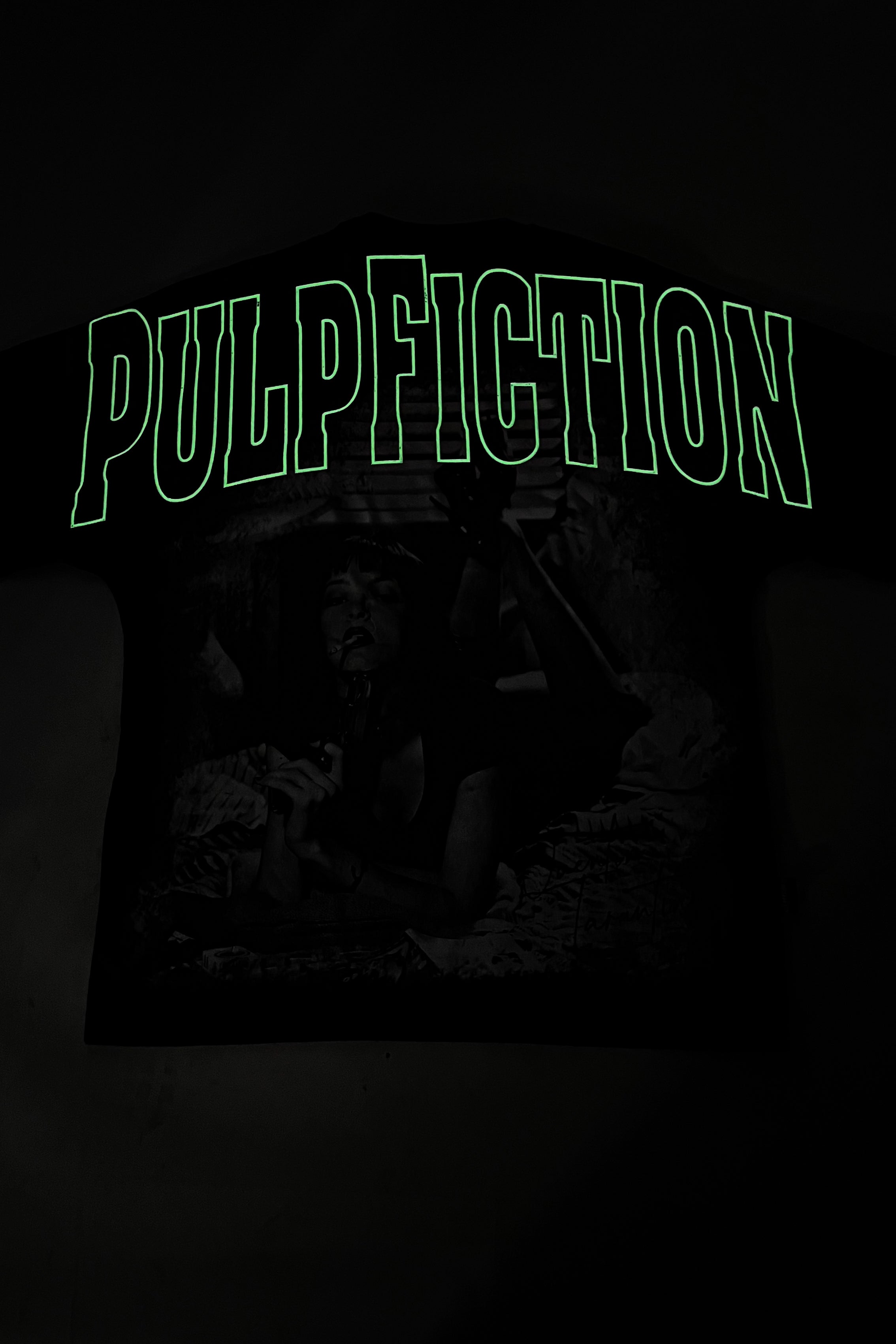 Camiseta over PULP FICTION