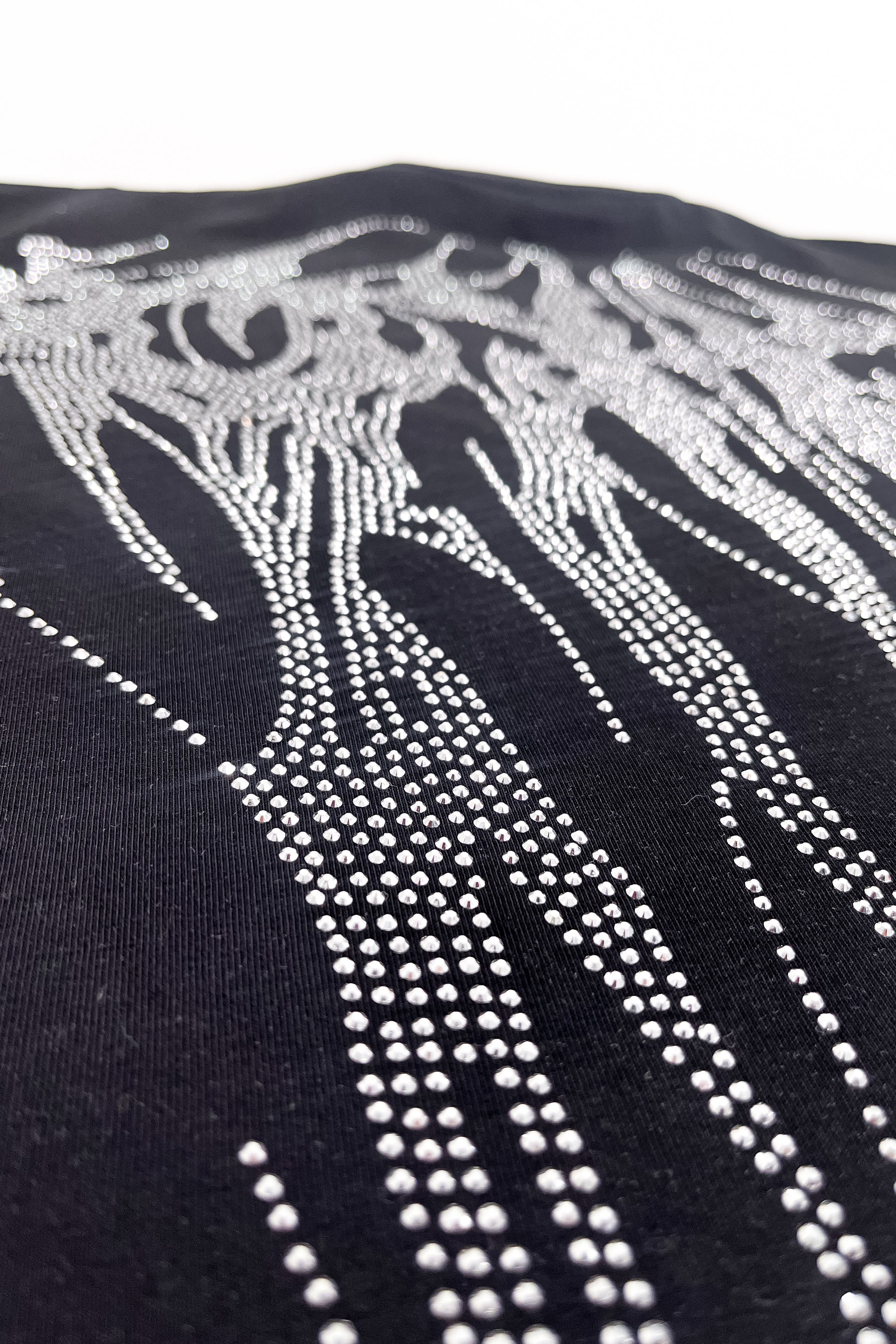 Camiseta over GOTHIC negra plateada