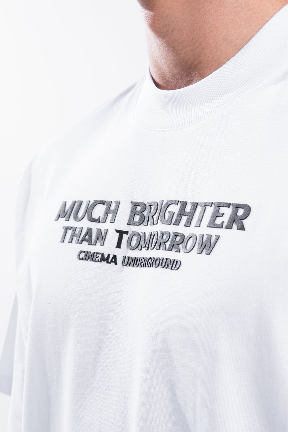 Camiseta MUCH BRIGHTER